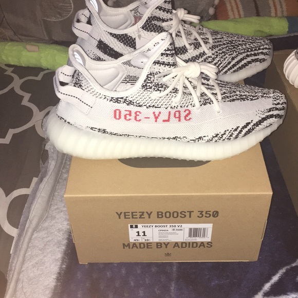 Yeezy Turtle Doves - Picture 6 of 8